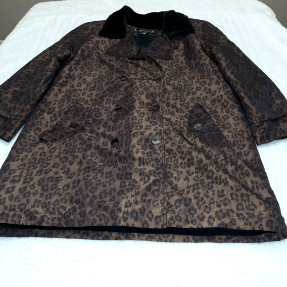 Leopard print coat with faux fur collar women's size 18 - Picture 3 of 13